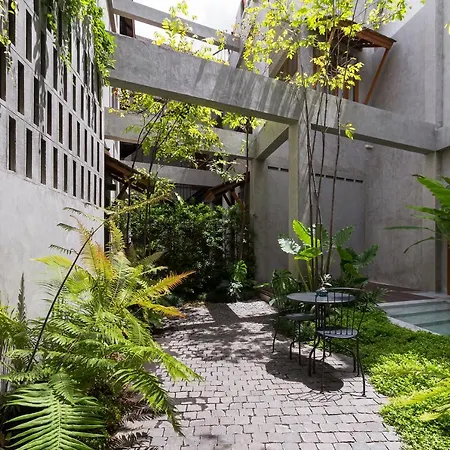 Hidden Garden Hostel